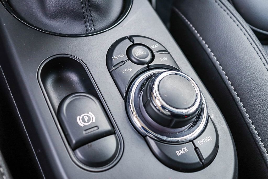 Used 2024 MINI Cooper SE image 26