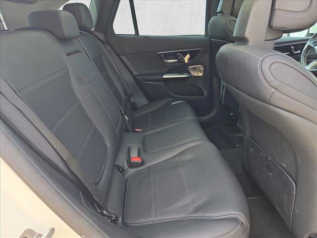 Used 2023 Mercedes-Benz GLC 300 4MATIC image 19