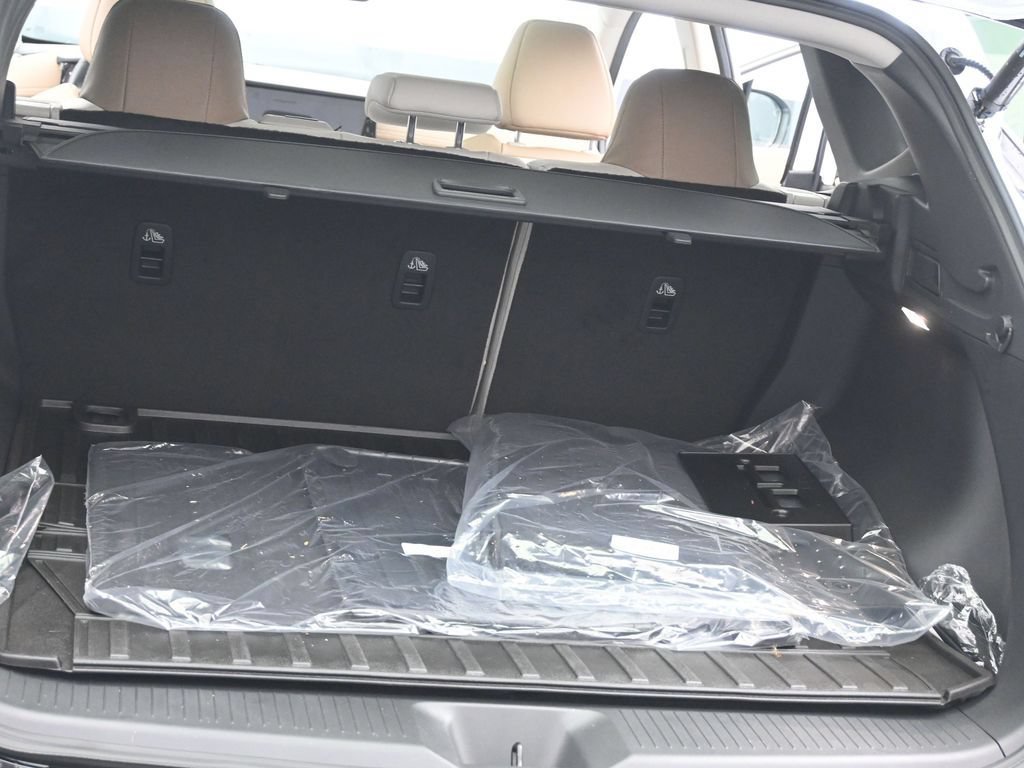 New 2026 Nissan Murano Platinum w/ Cargo Package AWD/4WD image 21