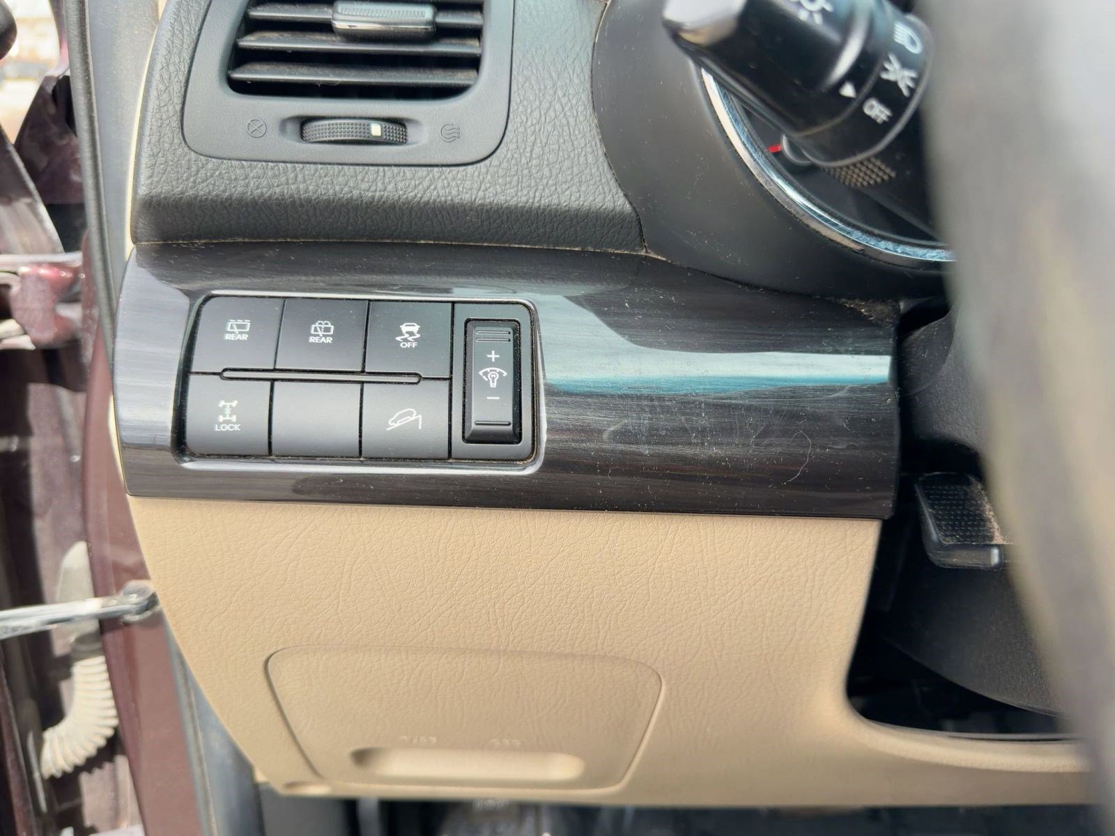 Used 2012 Kia Sorento LX image 14