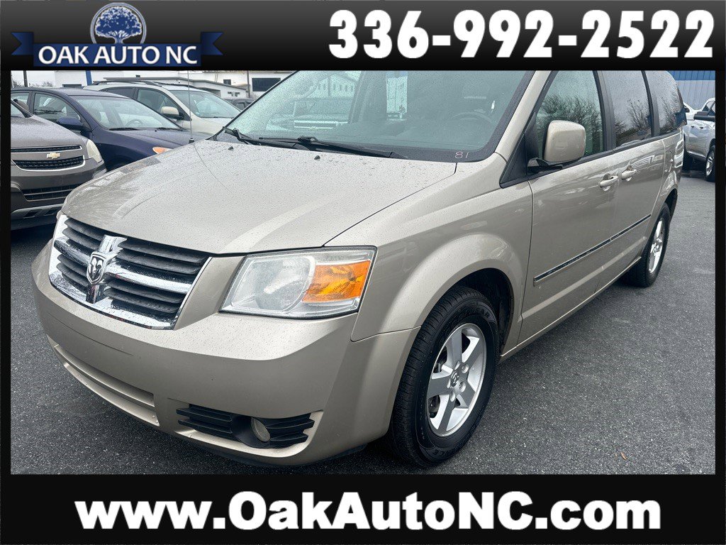 Used 2008 Dodge Grand Caravan SXT image 1