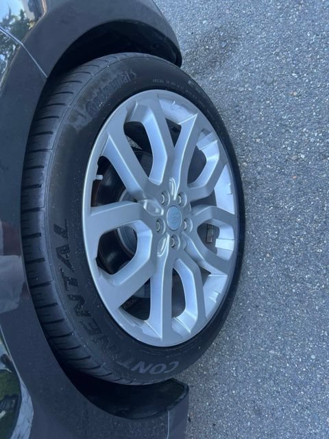 Used 2016 Land Rover Range Rover Sport SE AWD/4WD image 12