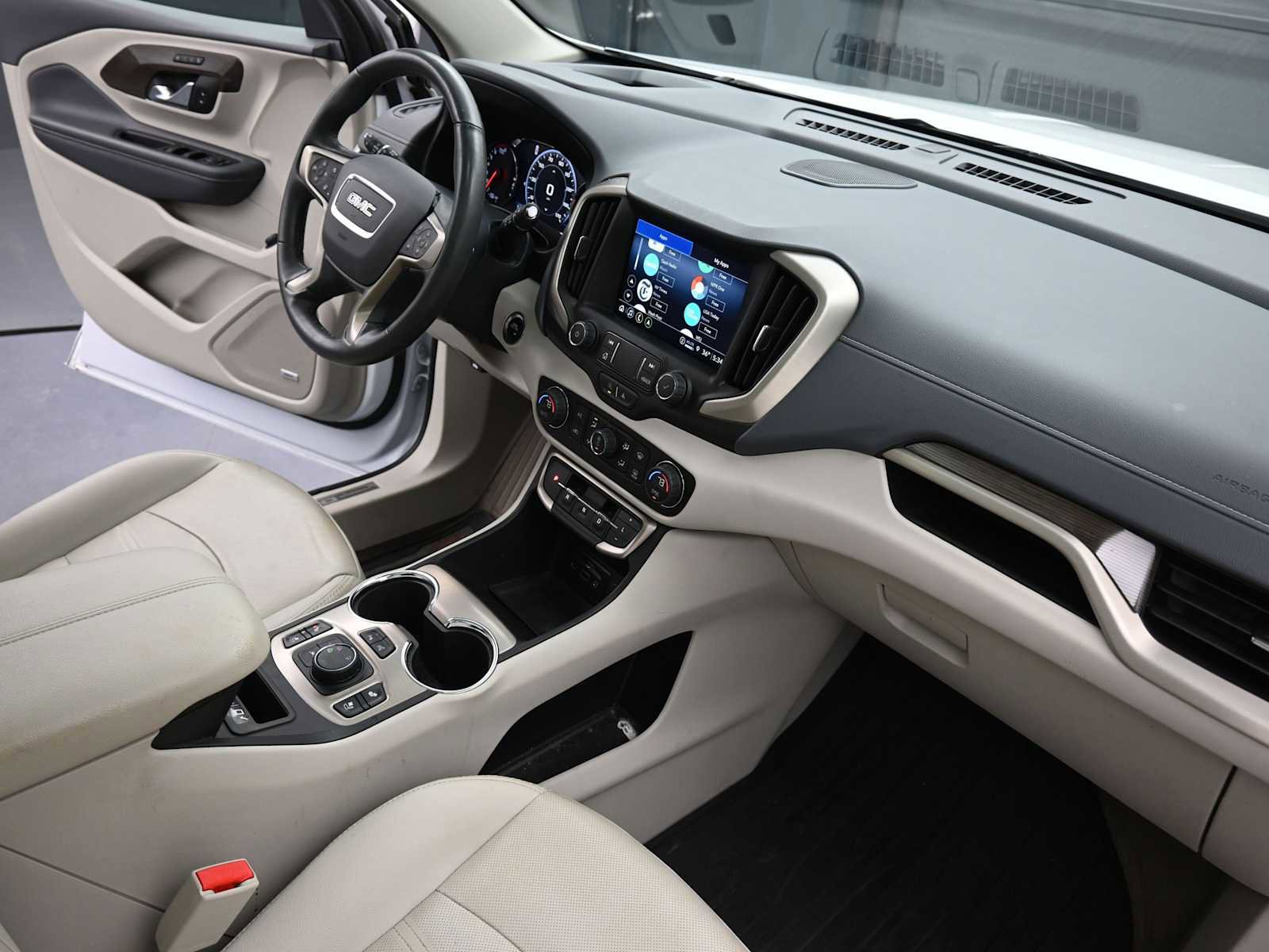 Used 2024 GMC Terrain Denali w/ Denali Premium Package image 29