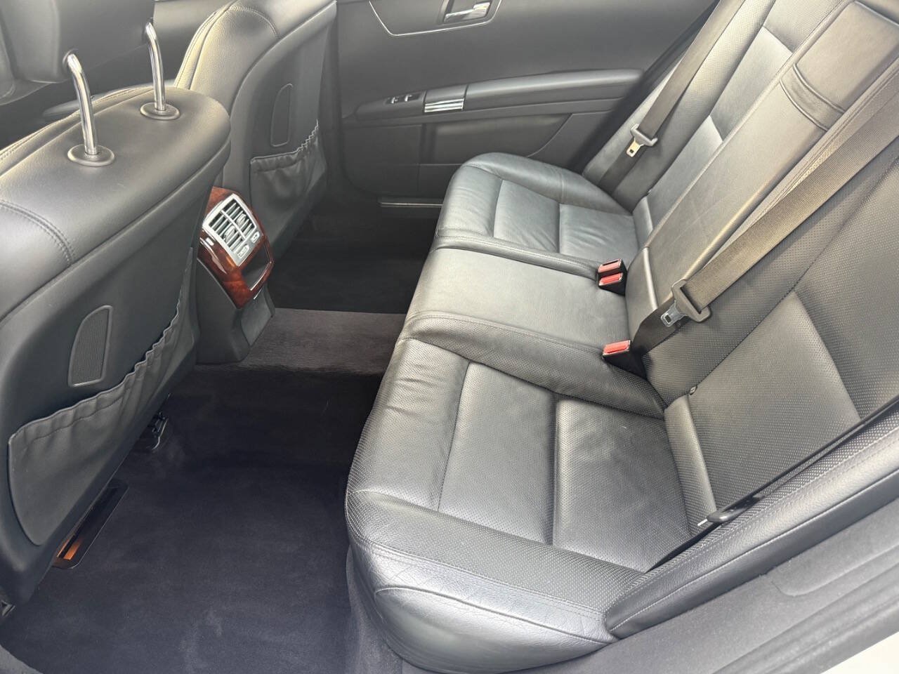 Used 2010 Mercedes-Benz S 550 4MATIC image 14