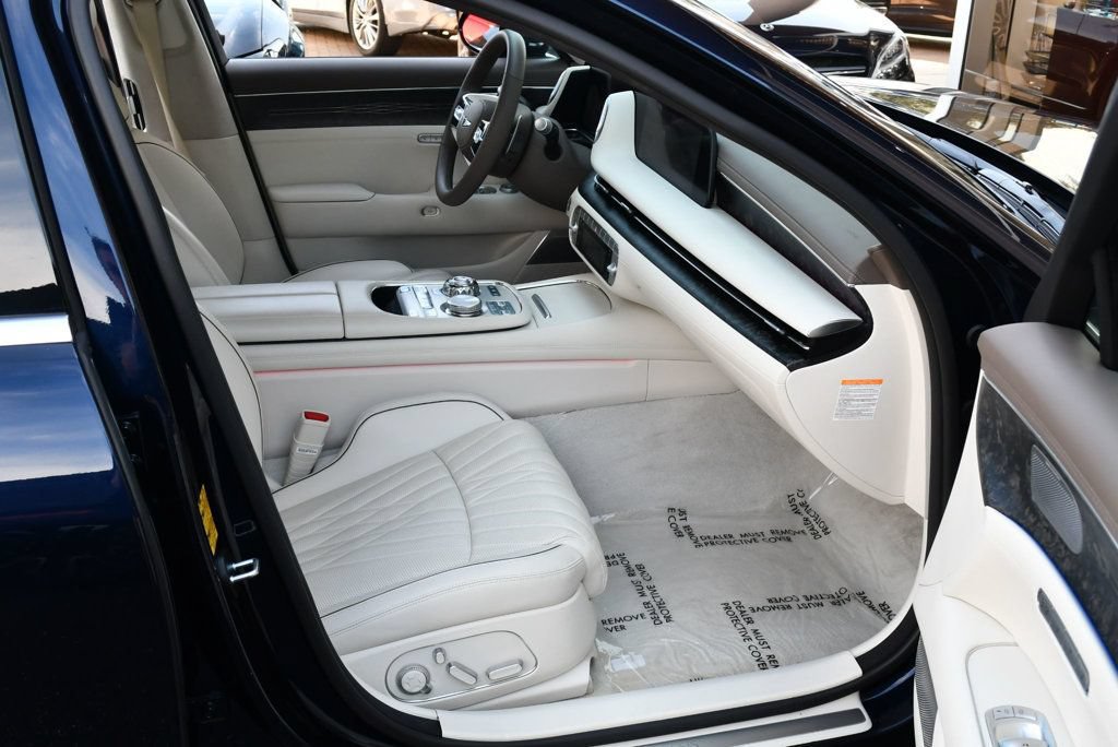 Used 2023 Genesis G90 3.5T AWD/4WD image 19
