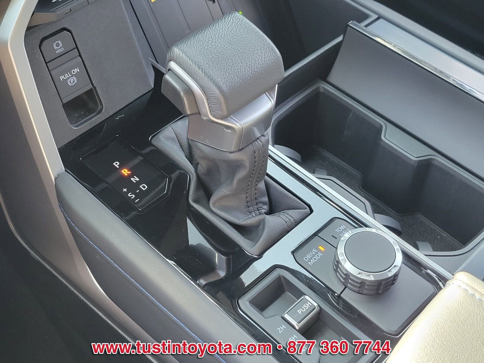 Certified 2024 Toyota Sequoia Platinum AWD/4WD image 27