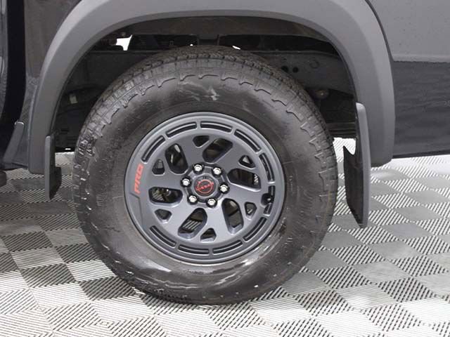 Used 2025 Nissan Frontier PRO-4X w/ Pro Convenience Package AWD/4WD image 18