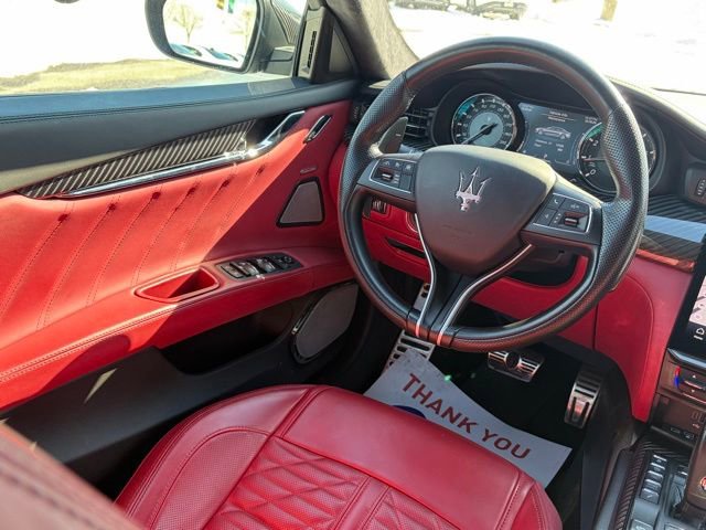 Used 2022 Maserati Quattroporte Trofeo image 44
