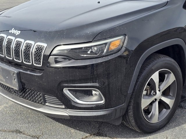 Used 2022 Jeep Cherokee Limited image 2