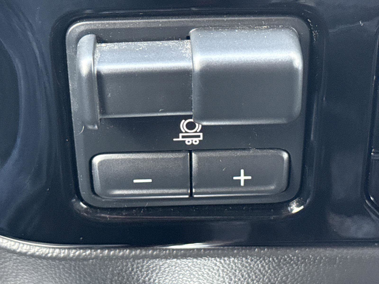 Used 2022 GMC Sierra 1500 SLT w/ SLT Convenience Package image 22