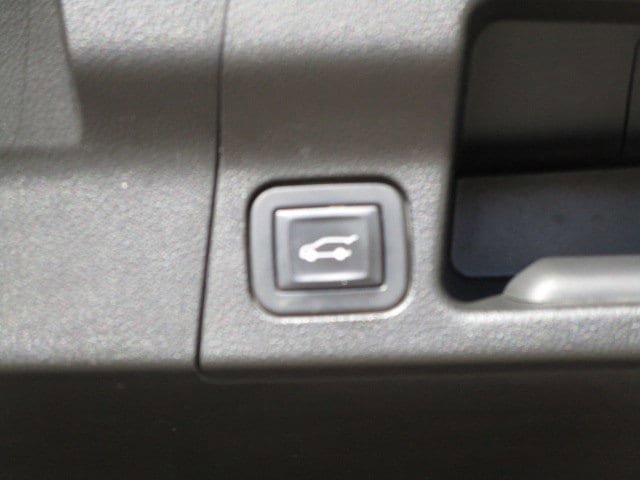 Used 2019 GMC Acadia SLT w/ Black Edition image 9