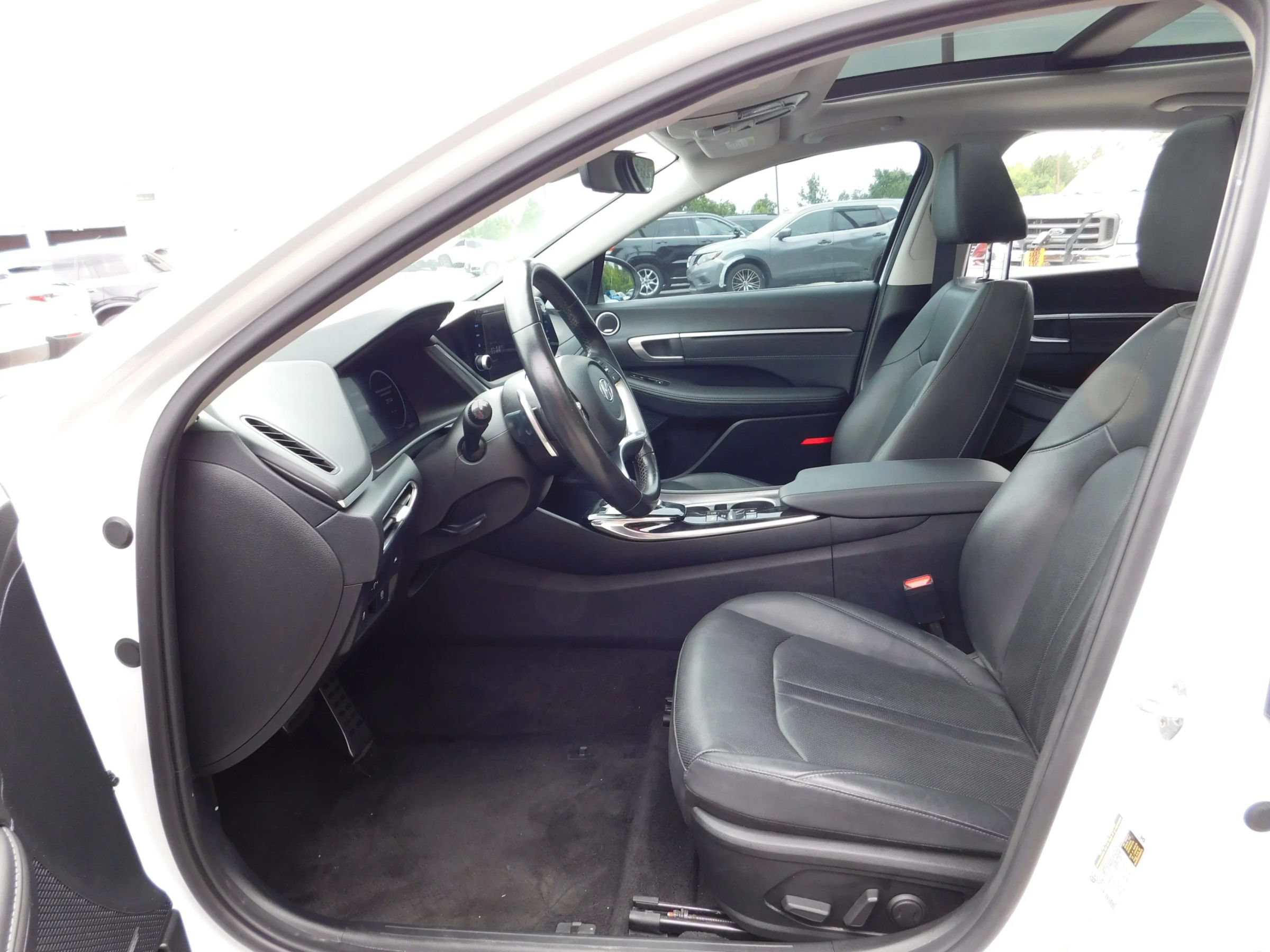 Used 2022 Hyundai Sonata Limited FWD image 17