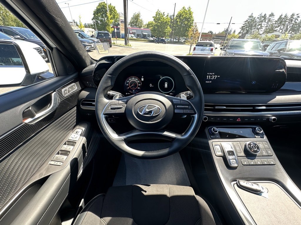 Certified 2025 Hyundai Palisade Calligraphy image 14