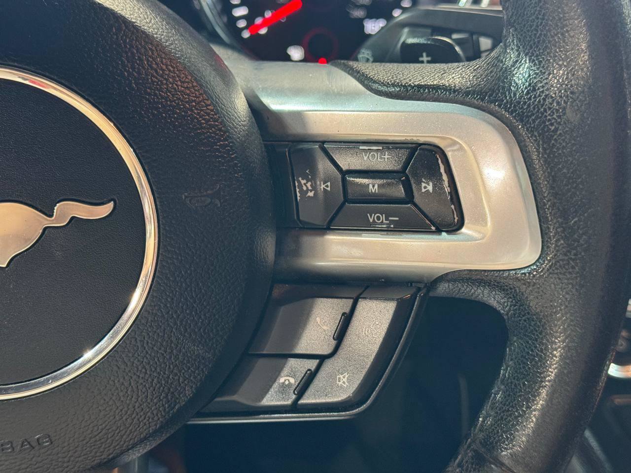 Used 2015 Ford Mustang Coupe RWD image 17