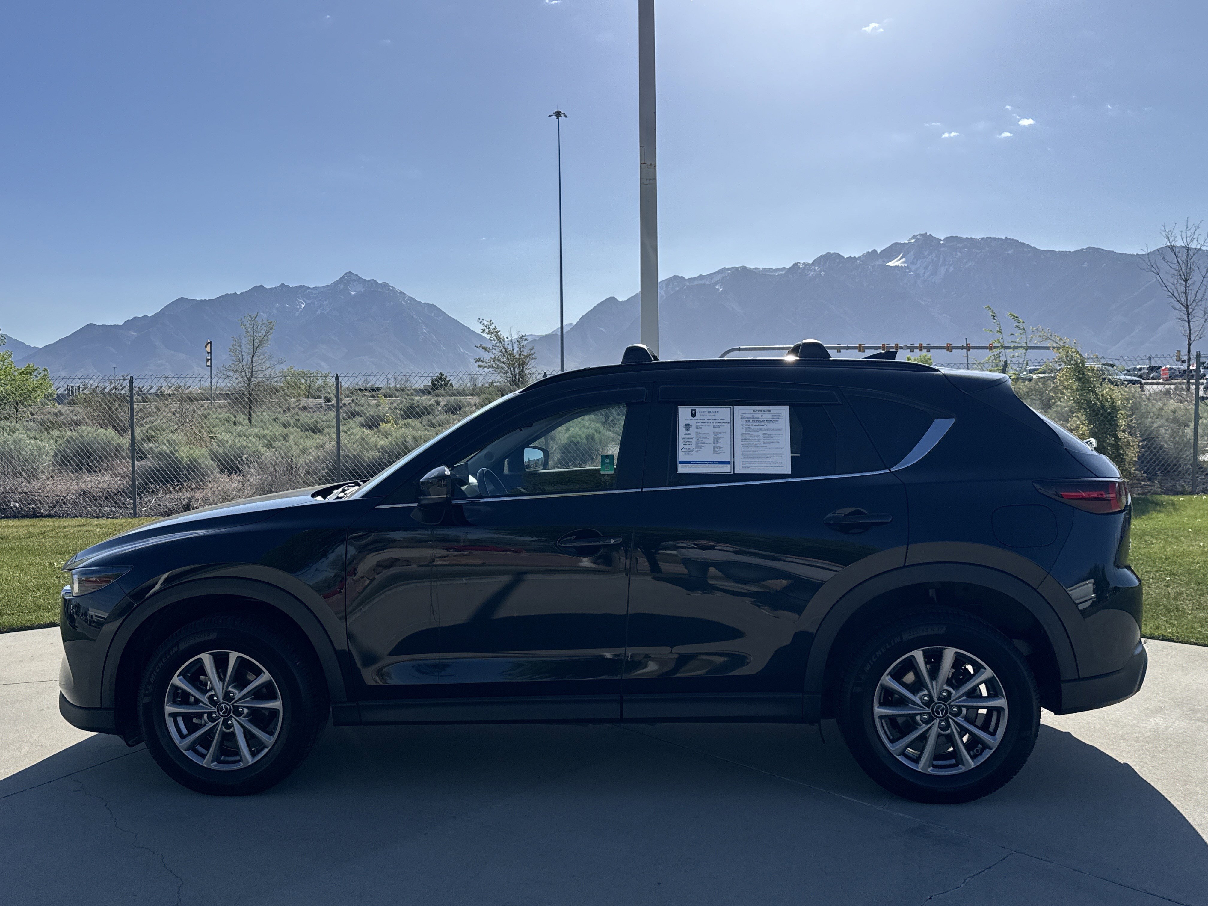 Used 2023 MAZDA CX-5 AWD 2.5 S w/ Select Package image 2