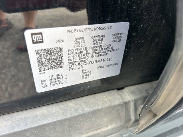 Used 2024 Chevrolet Suburban LT image 35