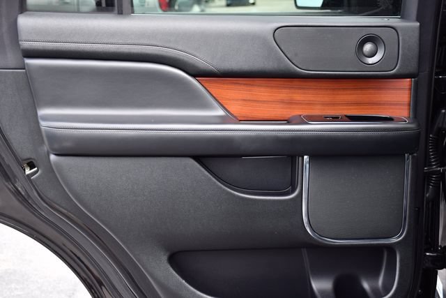 Used 2020 Lincoln Navigator Reserve RWD image 26