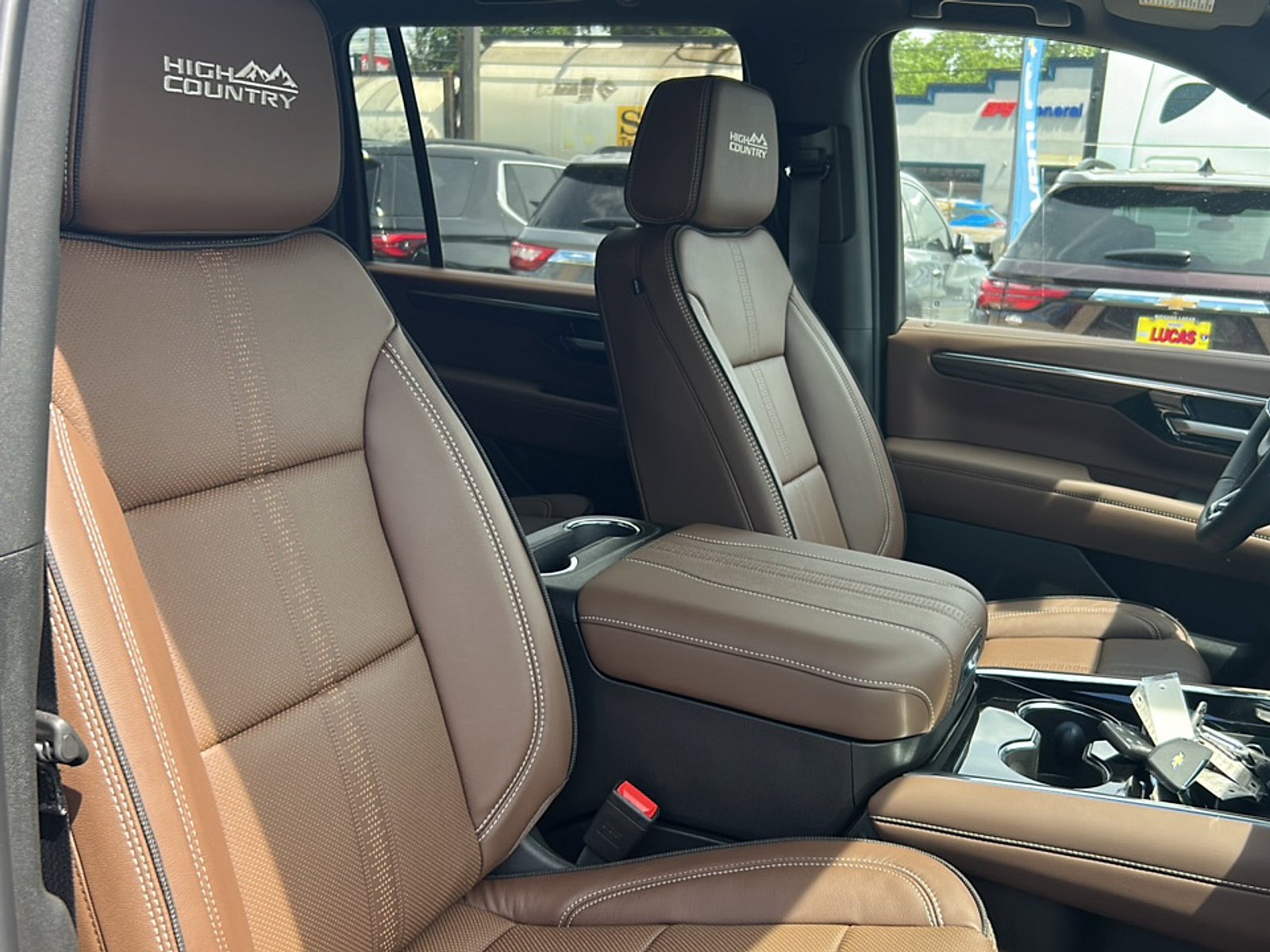 New 2026 Chevrolet Suburban High Country AWD/4WD image 13