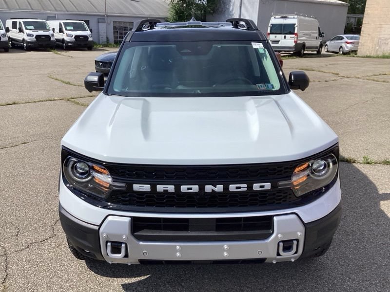 New 2026 Ford Bronco Sport Badlands w/ Sasquatch Badlands Package AWD/4WD image 3