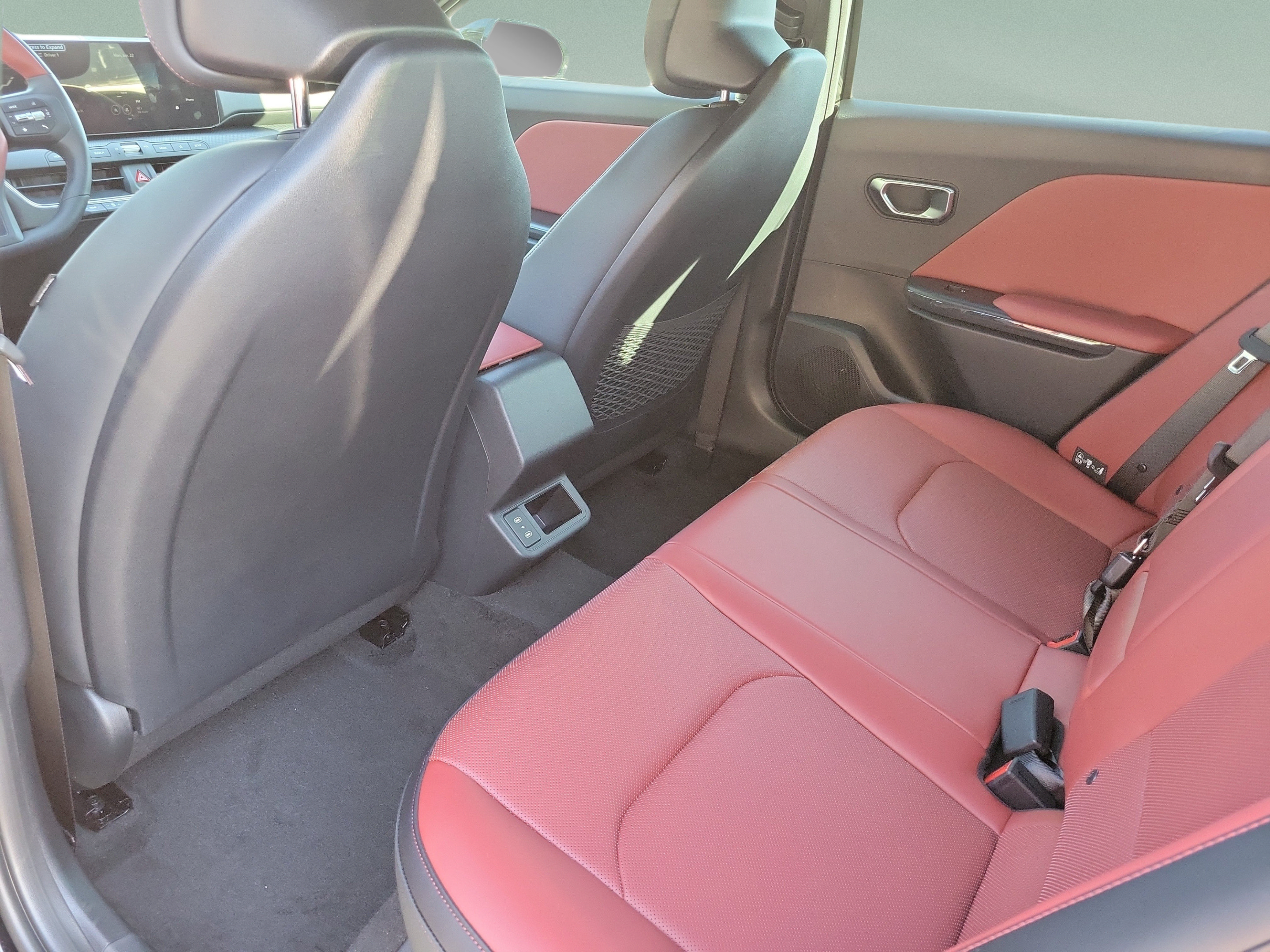 New 2026 Kia K4 GT-Line Turbo w/ GT-Line Premium Package FWD image 5