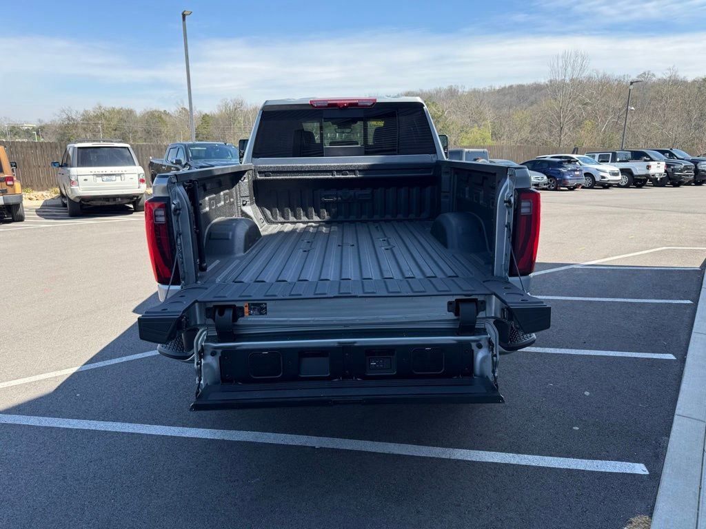 Used 2025 GMC Sierra 2500 Denali Ultimate image 18