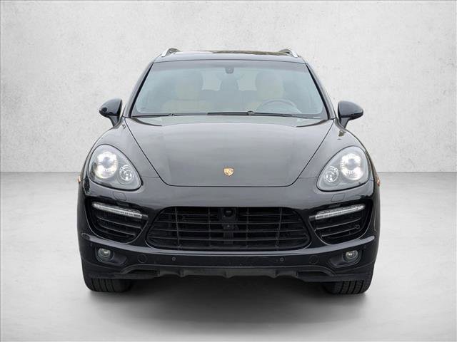 Used 2014 Porsche Cayenne Turbo image 2