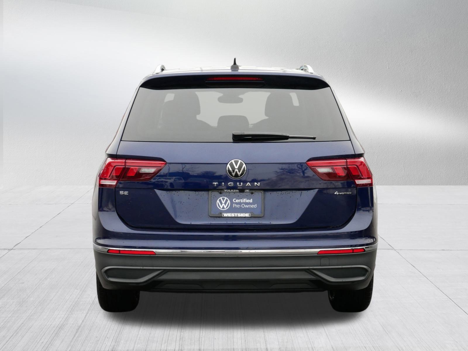 Certified 2022 Volkswagen Tiguan SE image 6