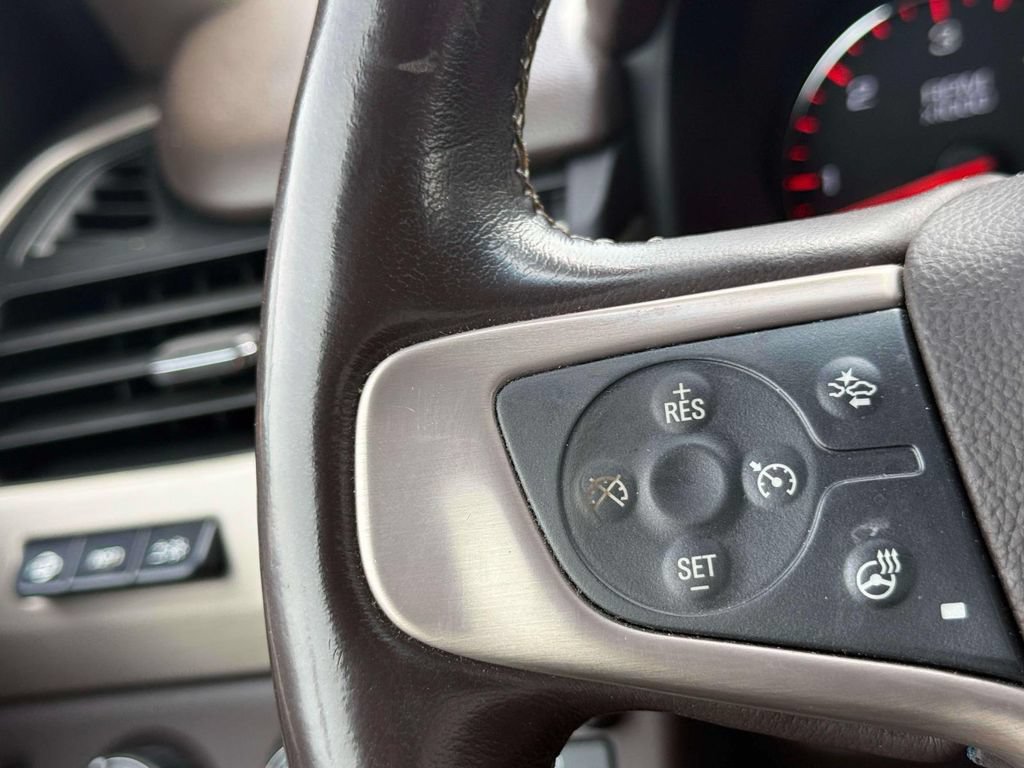 Used 2016 GMC Yukon Denali AWD/4WD image 18