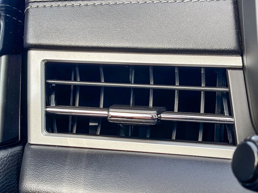 Used 2022 Mitsubishi Outlander SEL image 50