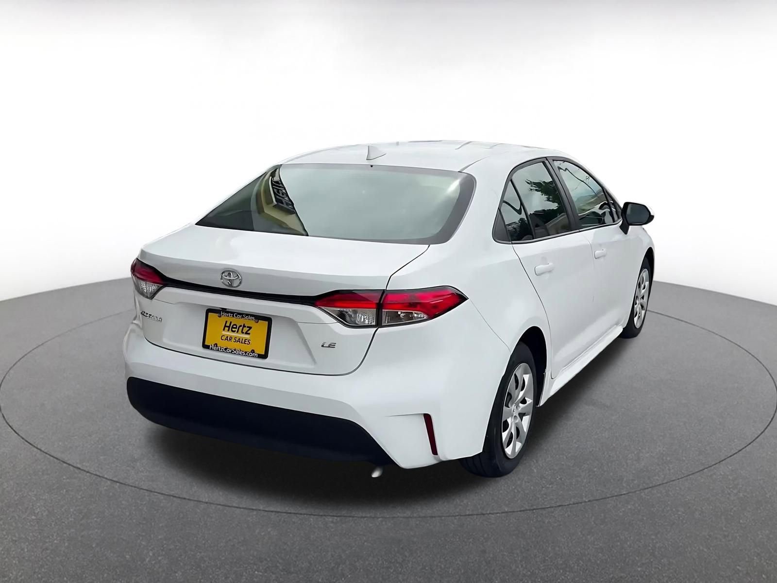 Used 2025 Toyota Corolla LE FWD image 15