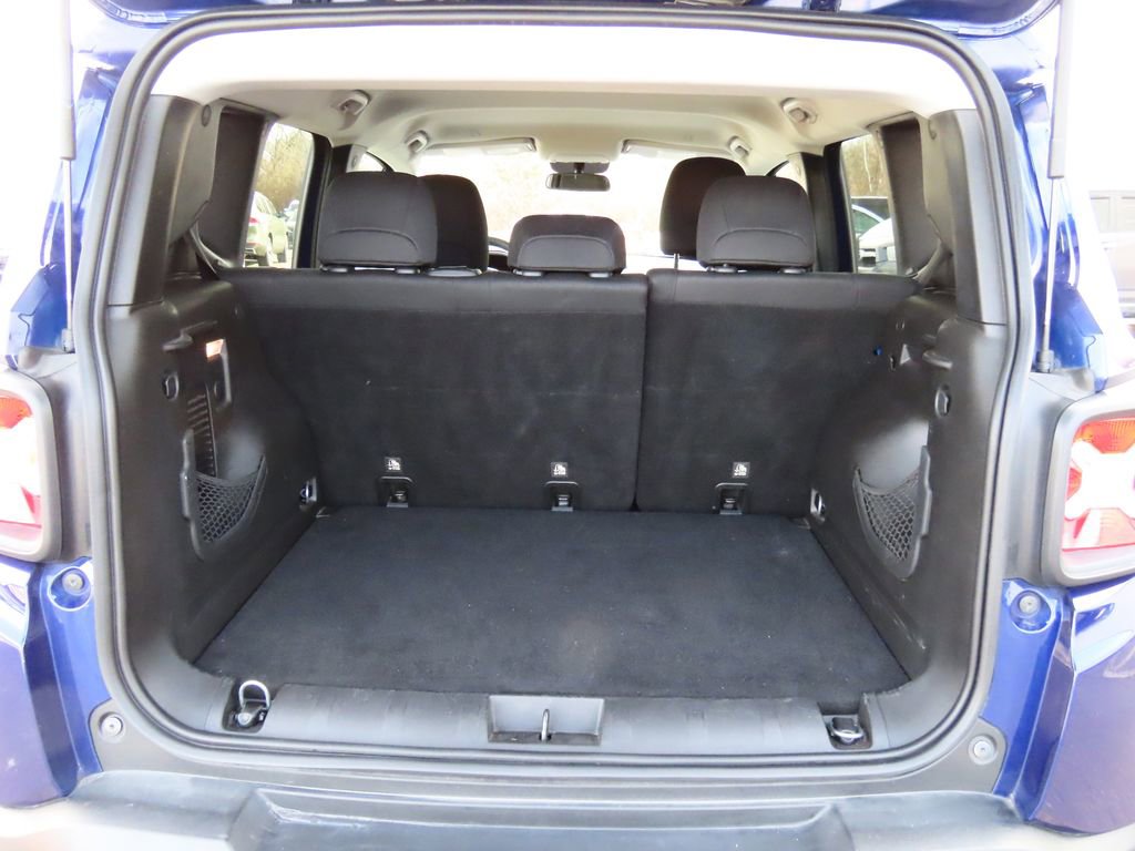 Used 2019 Jeep Renegade Sport w/ Sport Appearance Group image 20