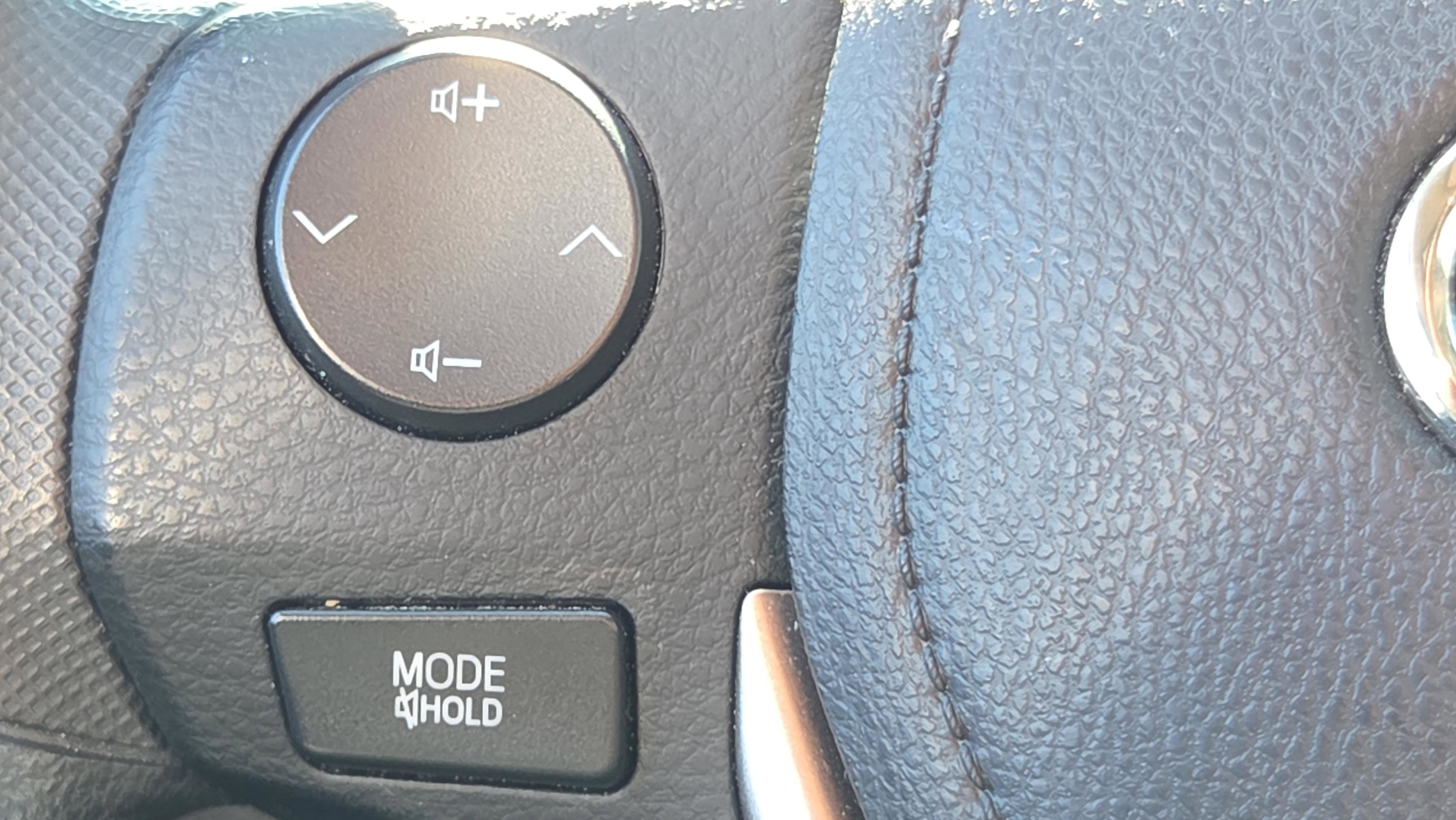 Used 2016 Toyota RAV4 LE image 31