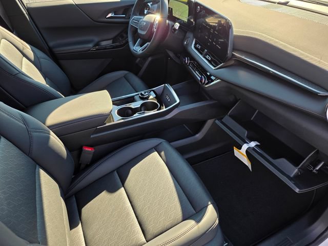 New 2027 Chevrolet Equinox LT w/ Convenience Package II FWD image 40
