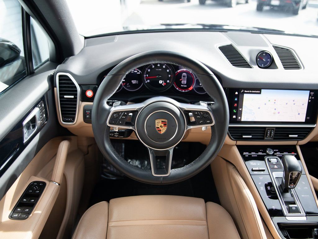 Used 2023 Porsche Cayenne image 22