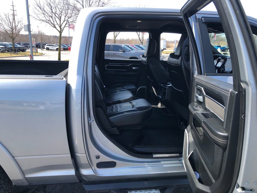 Used 2020 RAM 3500 Laramie image 26