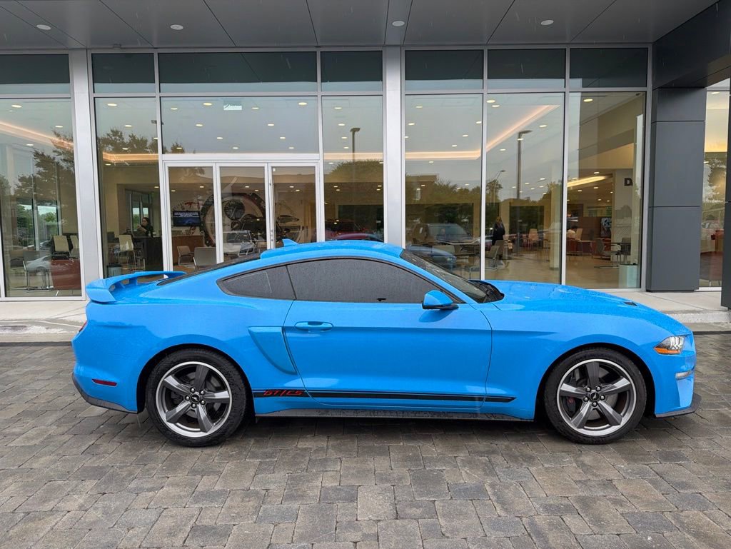 Used 2022 Ford Mustang GT Premium w/ GT Performance Package RWD image 9
