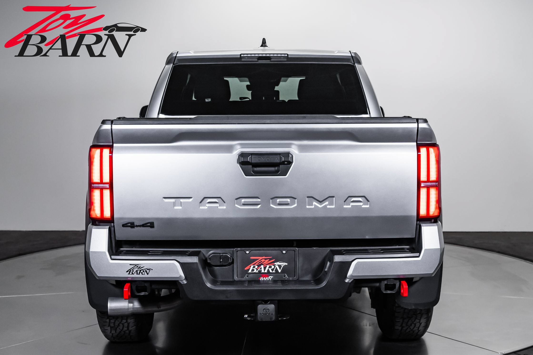 Used 2025 Toyota Tacoma TRD Off-Road AWD/4WD image 4