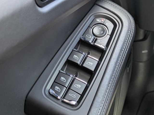 Used 2020 Porsche Macan S AWD/4WD image 21