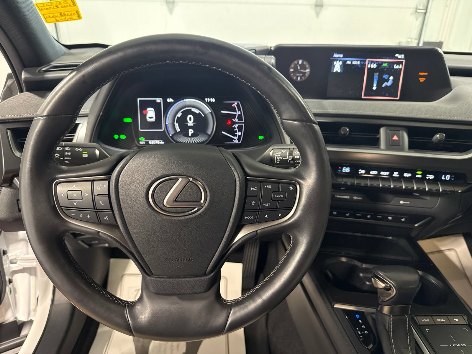 Used 2020 Lexus UX 250h w/ Premium Package AWD/4WD image 37