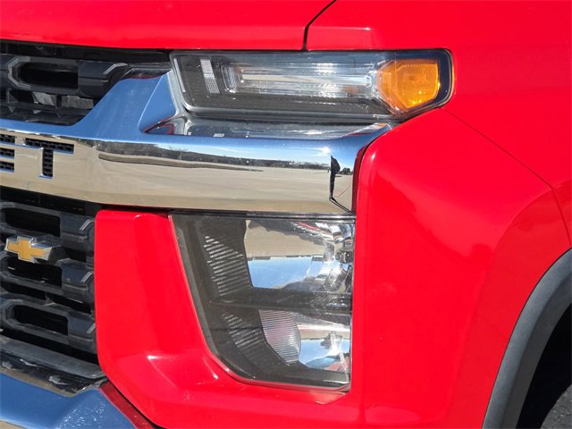 Used 2021 Chevrolet Silverado 2500 LT w/ Convenience Package image 4