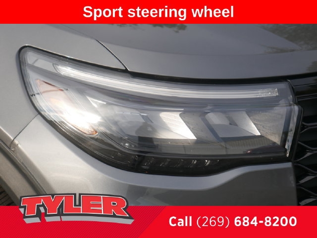 Used 2025 Ford Explorer ST AWD/4WD image 10