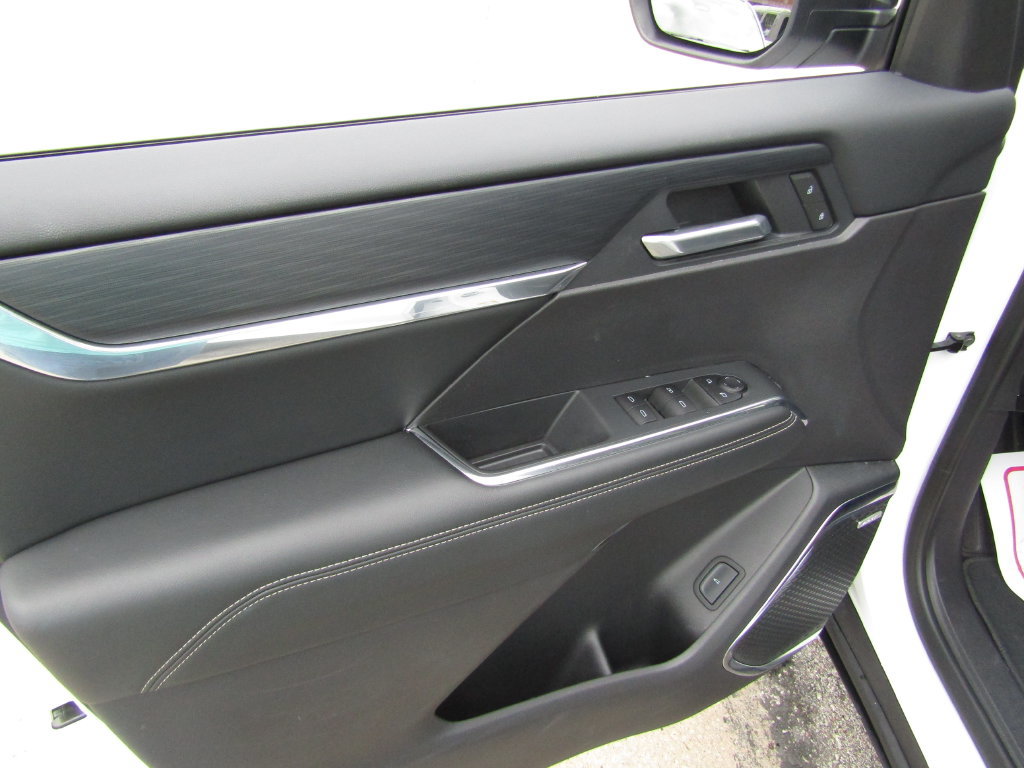 Used 2025 GMC Acadia Elevation AWD/4WD image 27