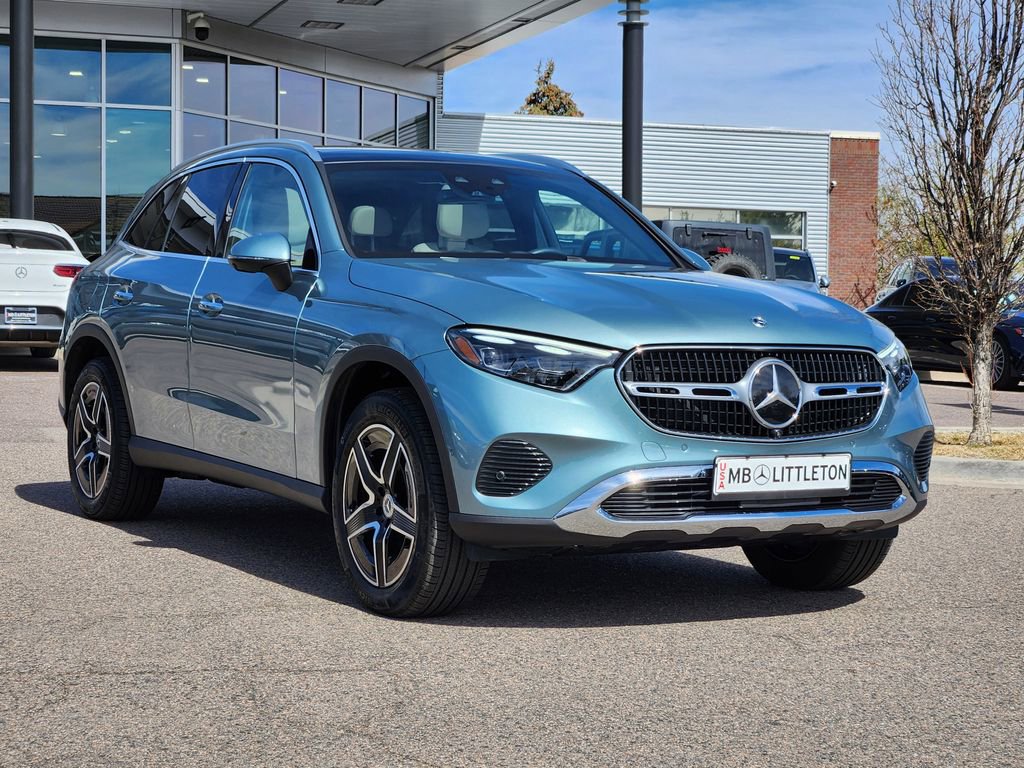 Used 2026 Mercedes-Benz GLC 300 4MATIC image 3