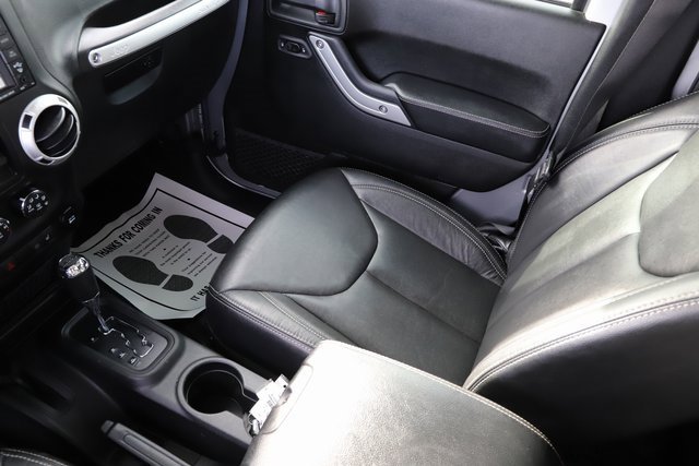 Used 2017 Jeep Wrangler Unlimited Rubicon image 22