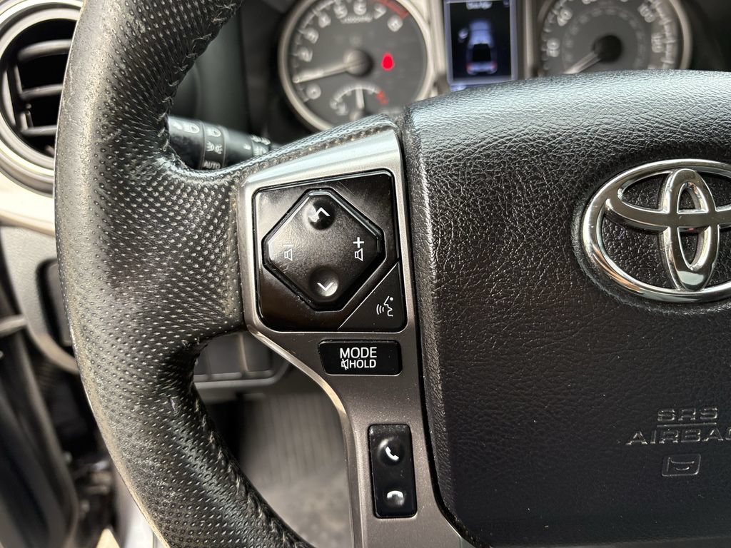 Used 2022 Toyota Tacoma SR5 w/ Technology Package AWD/4WD image 16
