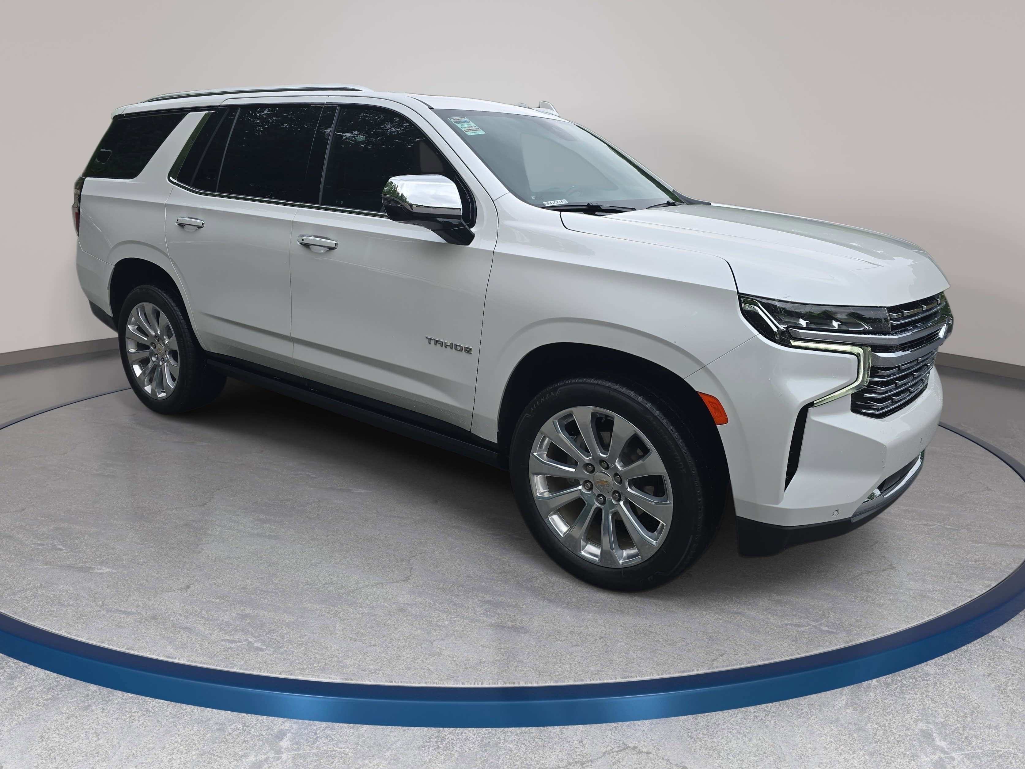 Used 2024 Chevrolet Tahoe Premier AWD/4WD image 3