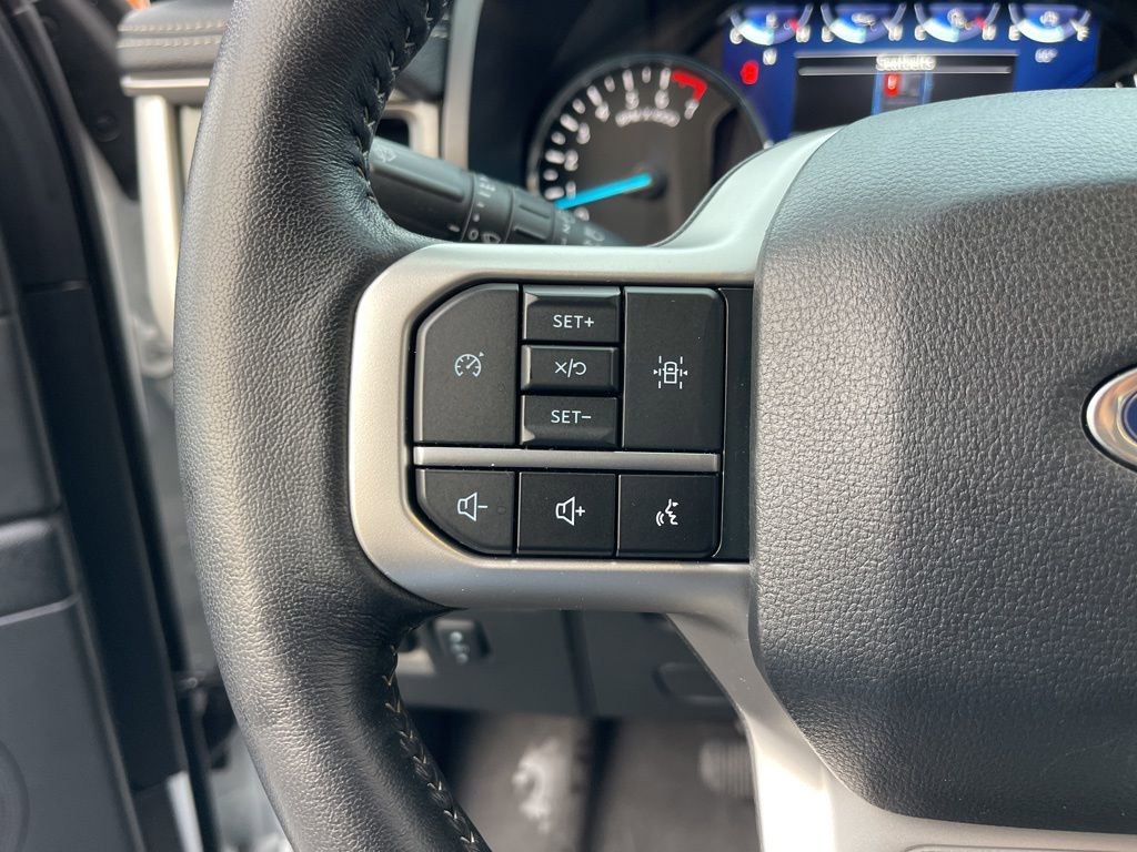 Certified 2024 Ford Expedition XLT image 18