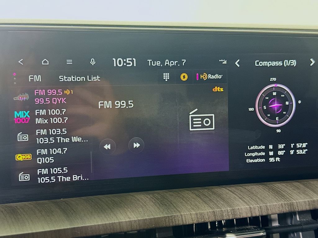 Used 2023 Kia Telluride EX w/ EX Captain's Chair Package image 29