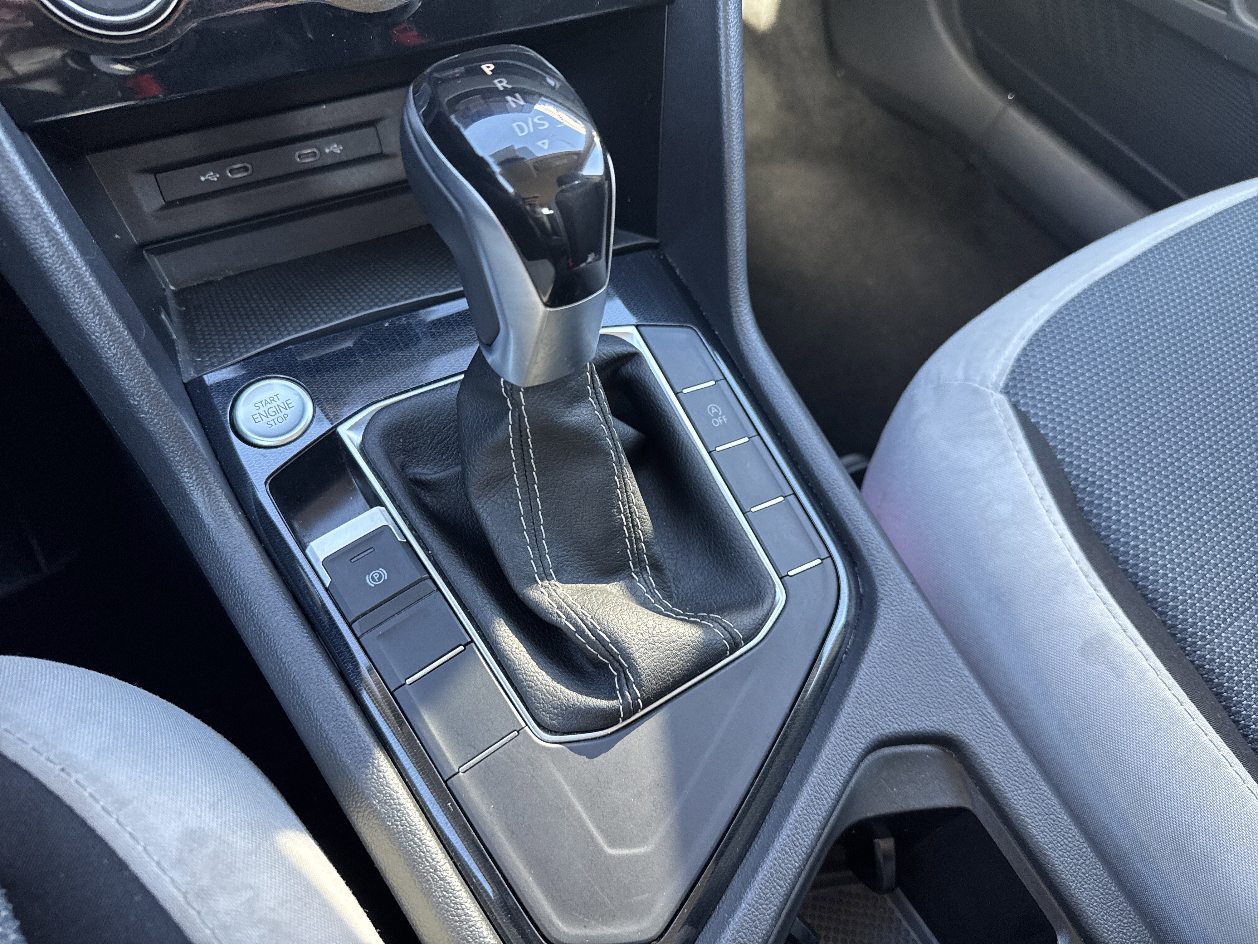 Certified 2025 Volkswagen Taos S image 15