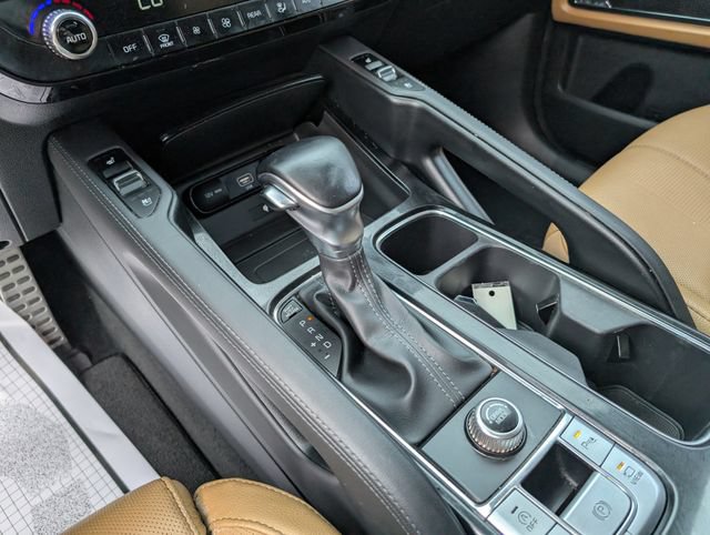 Used 2021 Kia Telluride SX w/ Towing Package FWD image 19